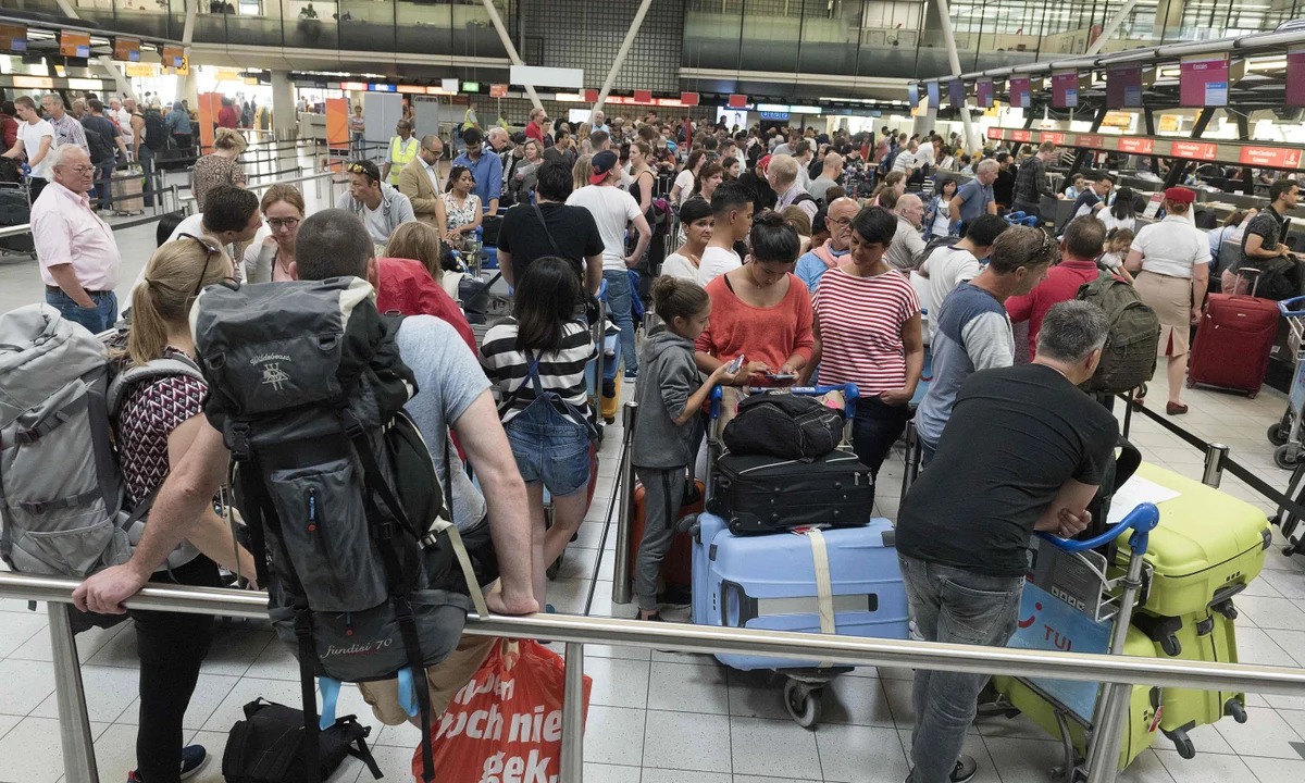 Liburan Ke Eropa Makin Rumit, Aturan Baru Ini Bisa Bikin Antrean Imigrasi Panjang