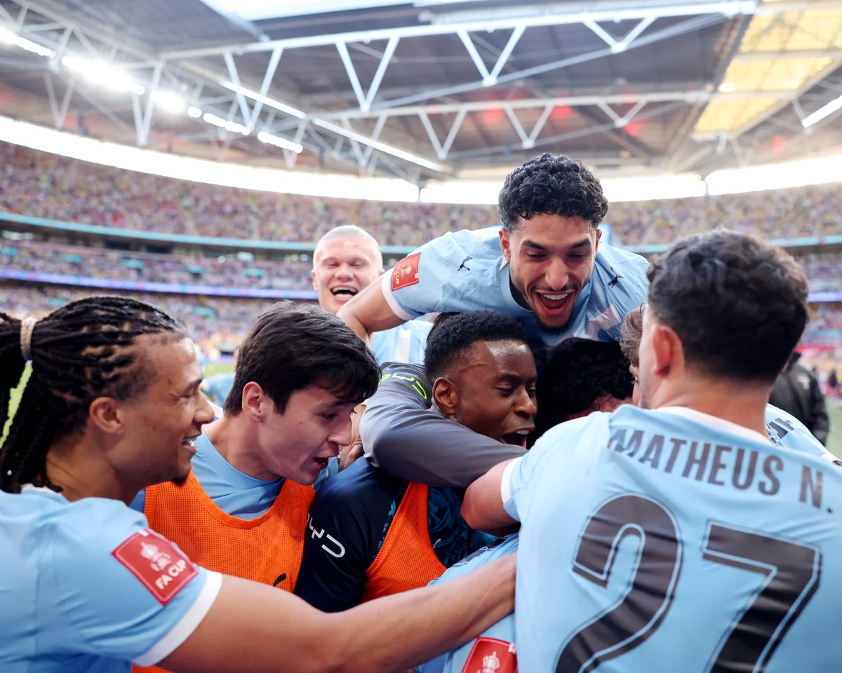 Wembley Jadi Panggung Perebutan Sejarah, Manchester City Incar Rekor Chelsea Bertahan