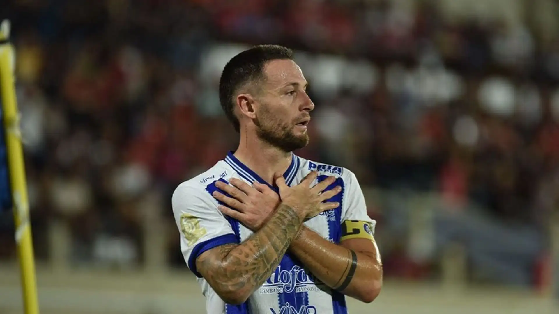 Marc Klok Pasang Badan Soal Bonus Persib, Tegaskan Itu Hal Biasa di Sepak Bola