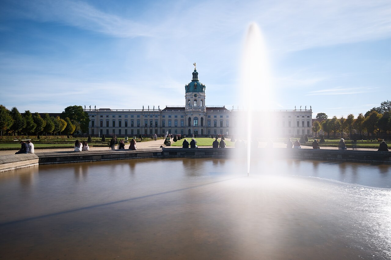 Istana Charlottenburg, Dari Kediaman Ratu Jadi Museum yang Bertahan dari Hancurnya Perang