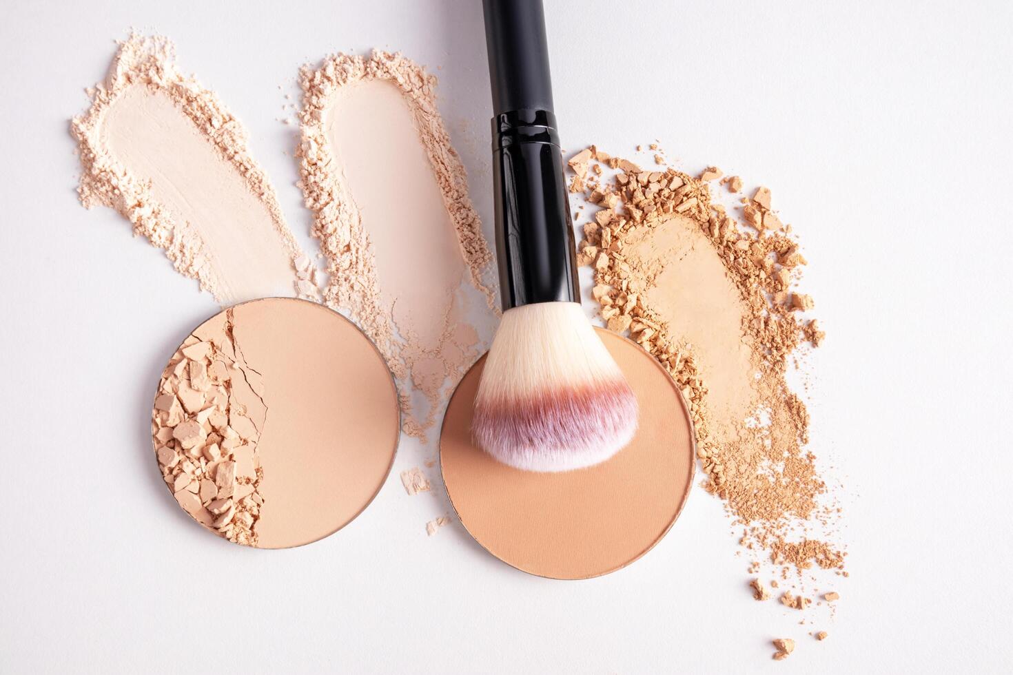 6 Bedak Tabur Untuk Pori Besar Dan Garis Halus, Mana Yang Paling Flawless?