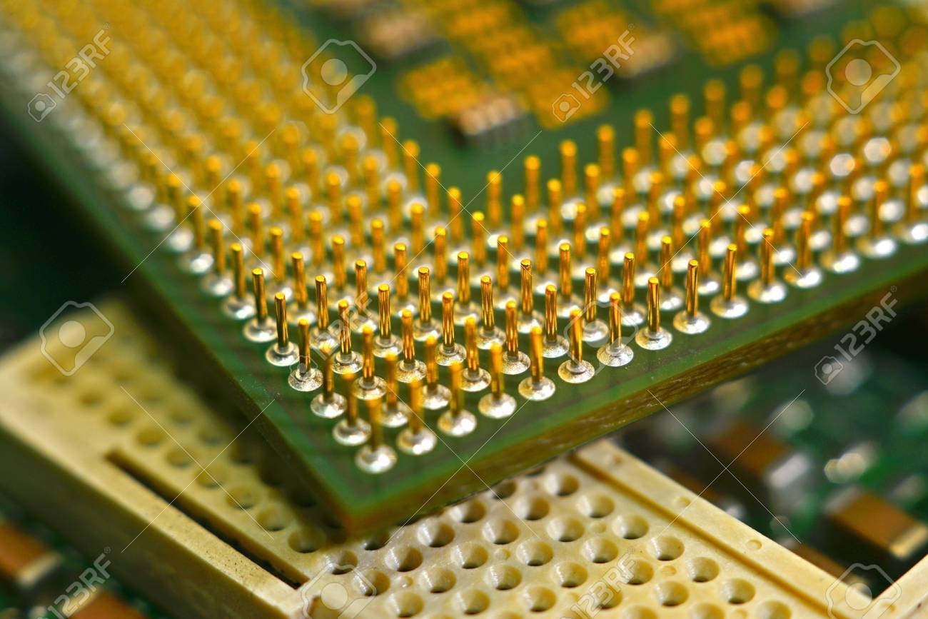 Dari Transistor Lahirlah Microchip, Kepingan Kecil Yang Mengubah Arah Teknologi Dunia