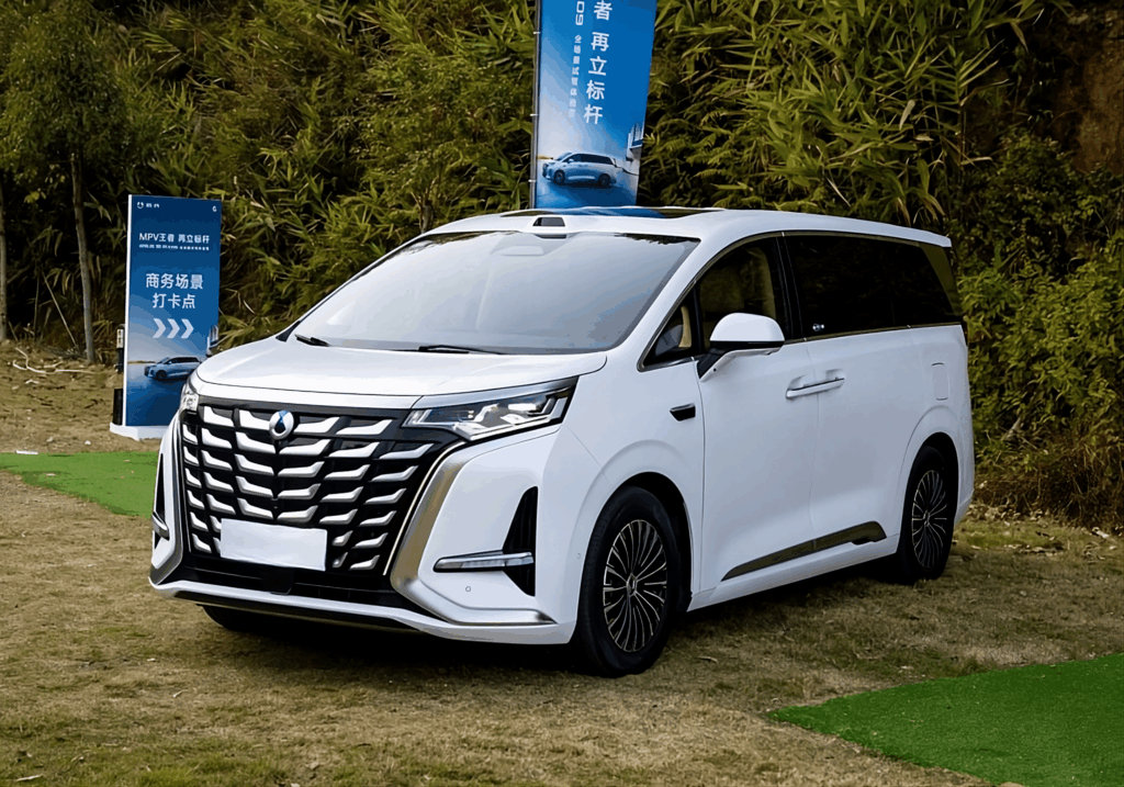 BYD Siapkan 6 Nama Pengganti Denza, Nasib Merek Premium Ini Kian Genting di Indonesia