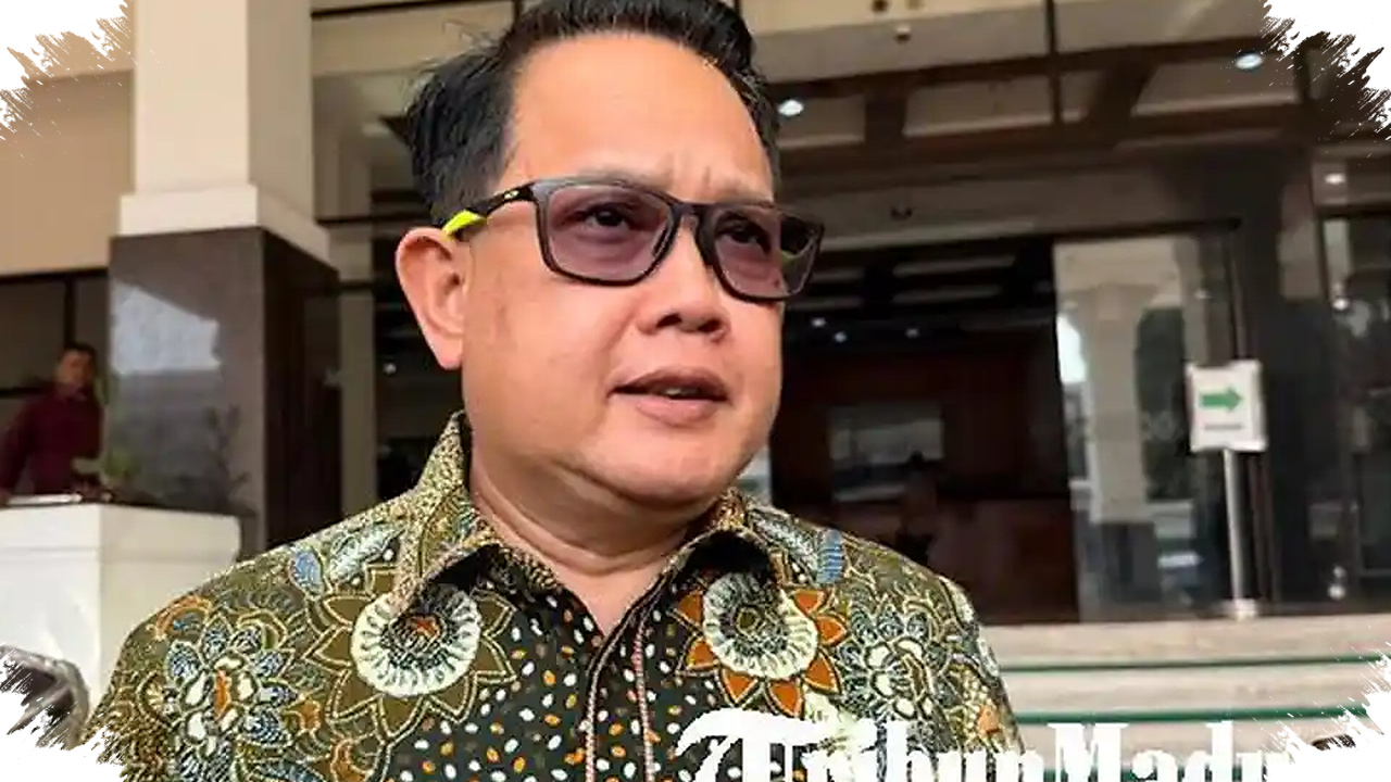 Pemprov Jatim Siap Tarik Pajak Mobil Listrik, Aturan Baru Mengintai April 2026?