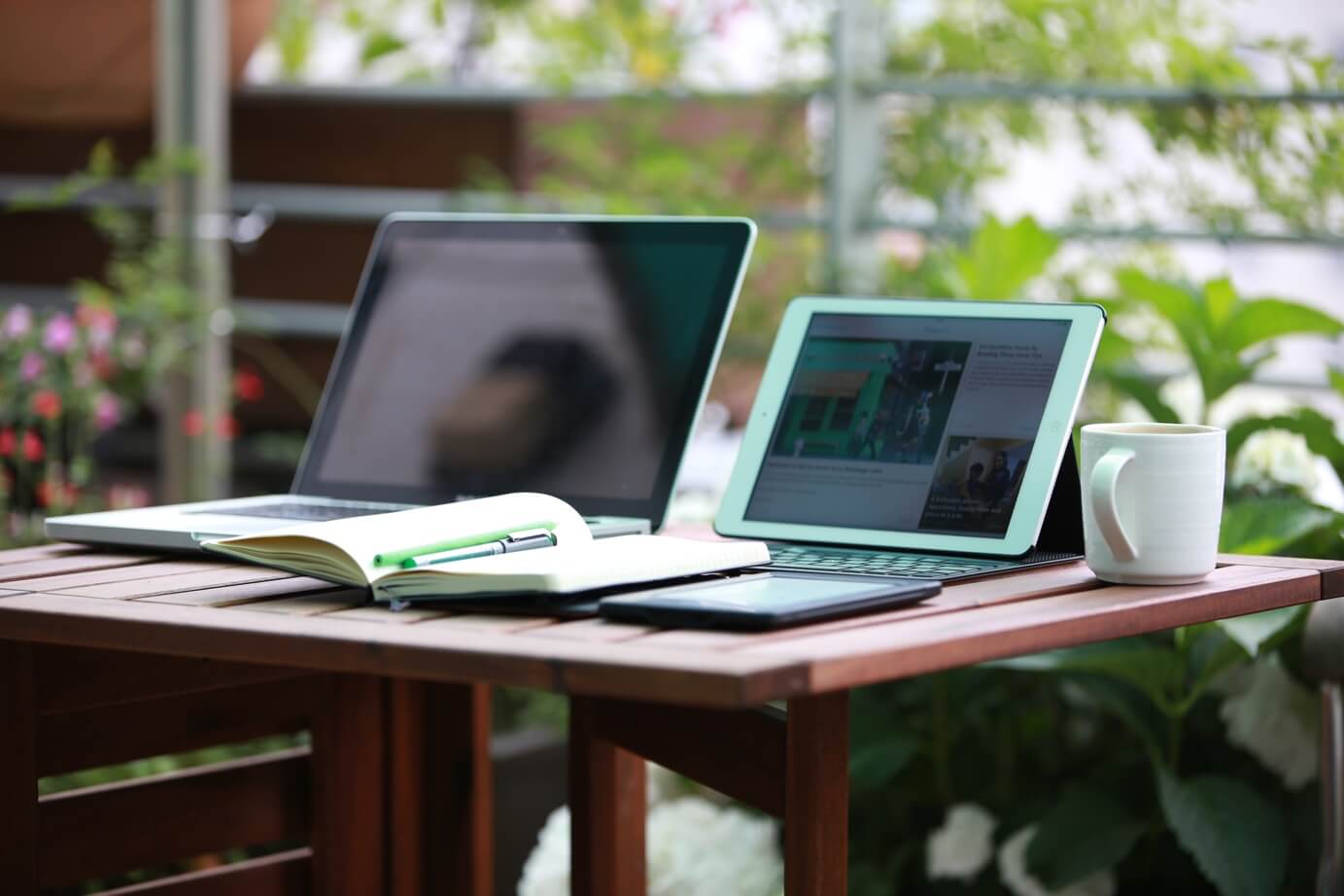 Lima Profesi Digital Dari Kamar, Cukup Laptop Untuk Mulai Cuan Tanpa Kantor