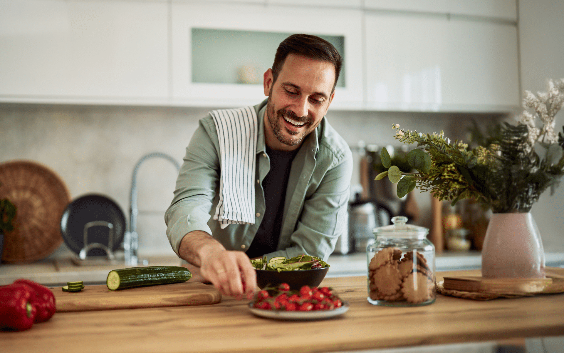 Usia 40-An Bukan Saat Diet Ekstrem, Tiga Kunci Ini Lebih Aman Dan Efektif