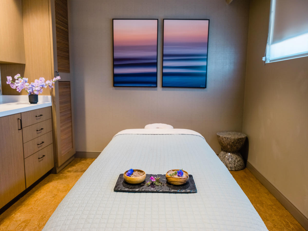 Pijat Di Rooftop Wellness Center Terbesar Indonesia, Dari Screening Hingga Onsen Ala Jepang