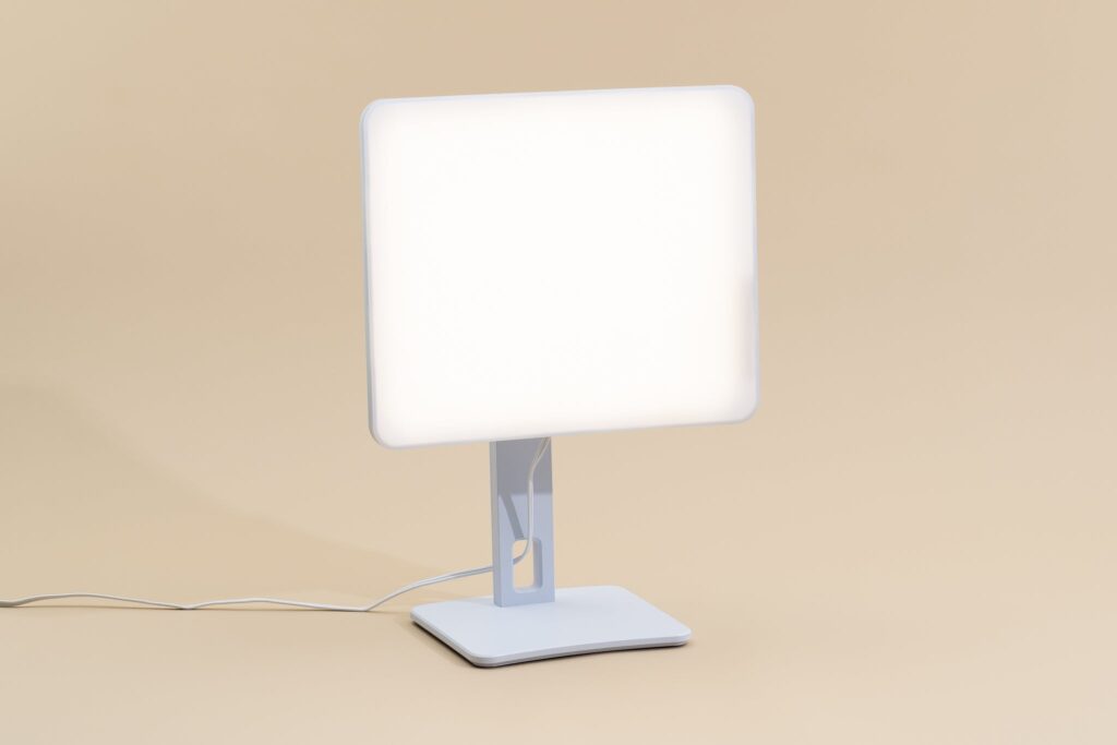 Lampu yang Tak Lagi Memaksa Pilih Keras Atau Lembut, Panel Profoto Ini Mengubah Kompromi di Set Produksi