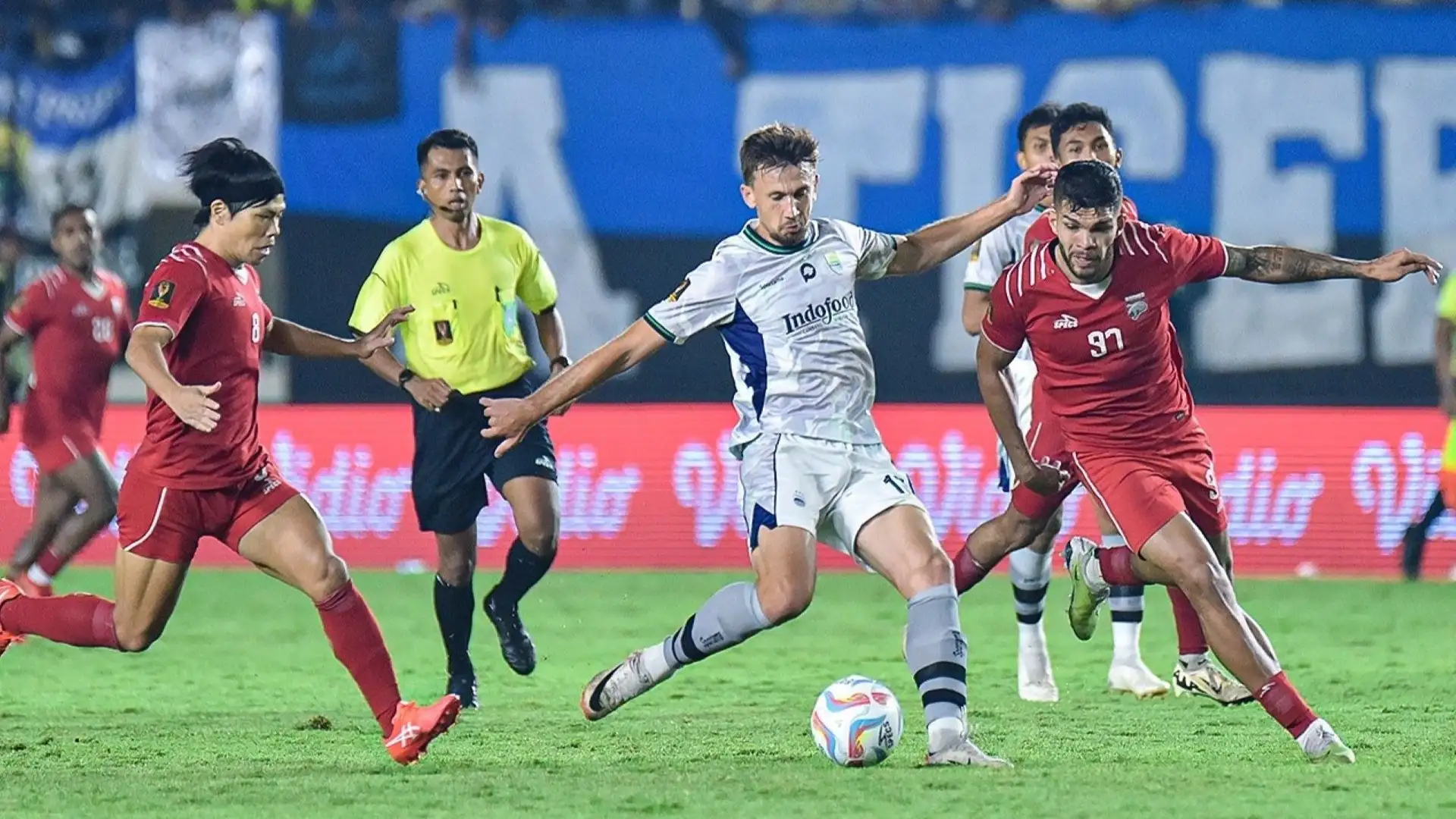 Borneo FC Tempel Persib Bandung, Comeback 2-1 atas PSM Buka Perebutan Gelar Semakin Ketat
