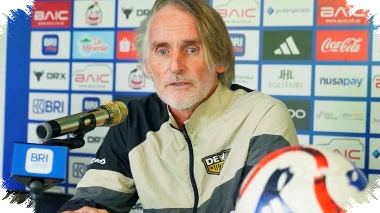 Riekerink Bedah Dua Wajah Dewa United dan Persib, Benturan Gaya yang Bisa Menentukan Laga