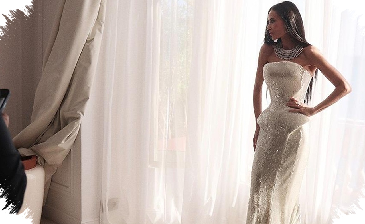 Demi Moore Tampil Glamor Di Cannes, Lengan Berototnya Memicu Pujian Dan Kekhawatiran