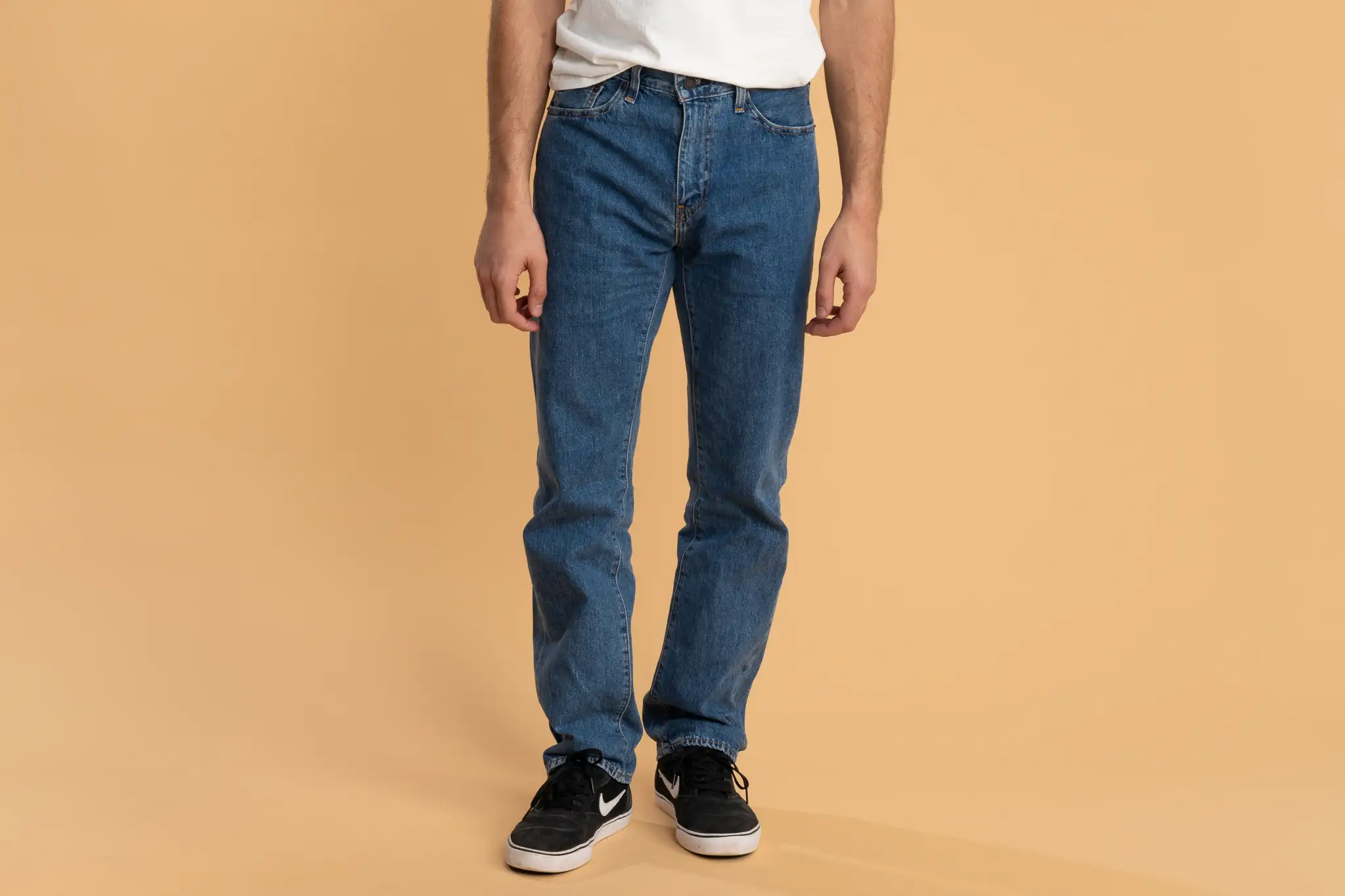 7 Model Jeans Pria, Mana Yang Paling Bikin Siluet Terlihat Maskulin?