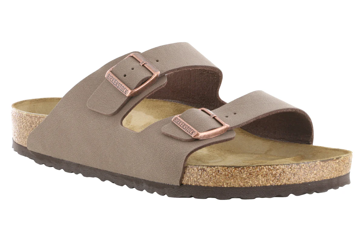 Birkenstock Ubah Dua Ikon Open-Toe-Nya, Floral dan Warna Lembut yang Tak Terduga