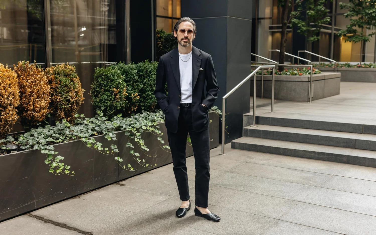 7 OOTD Blazer Kasual Untuk Cowok, Dari Santai Hingga Terlihat Lebih Dewasa