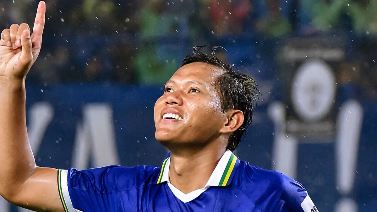 Persib Balikkan Keadaan Atas Persija, Dua Gol Adam Alis Ubah Jalannya Babak Pertama