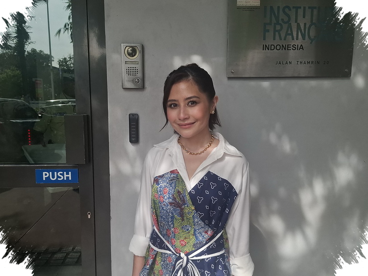 Prilly Latuconsina Jadi Pocong di Holy Crowd, Kain Kafan Asli Bikin Migrain Saat Syuting