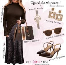7 Ide Outfit Day Out Ala First Chalongrat, Nyaman Seharian Tanpa Terlihat Biasa
