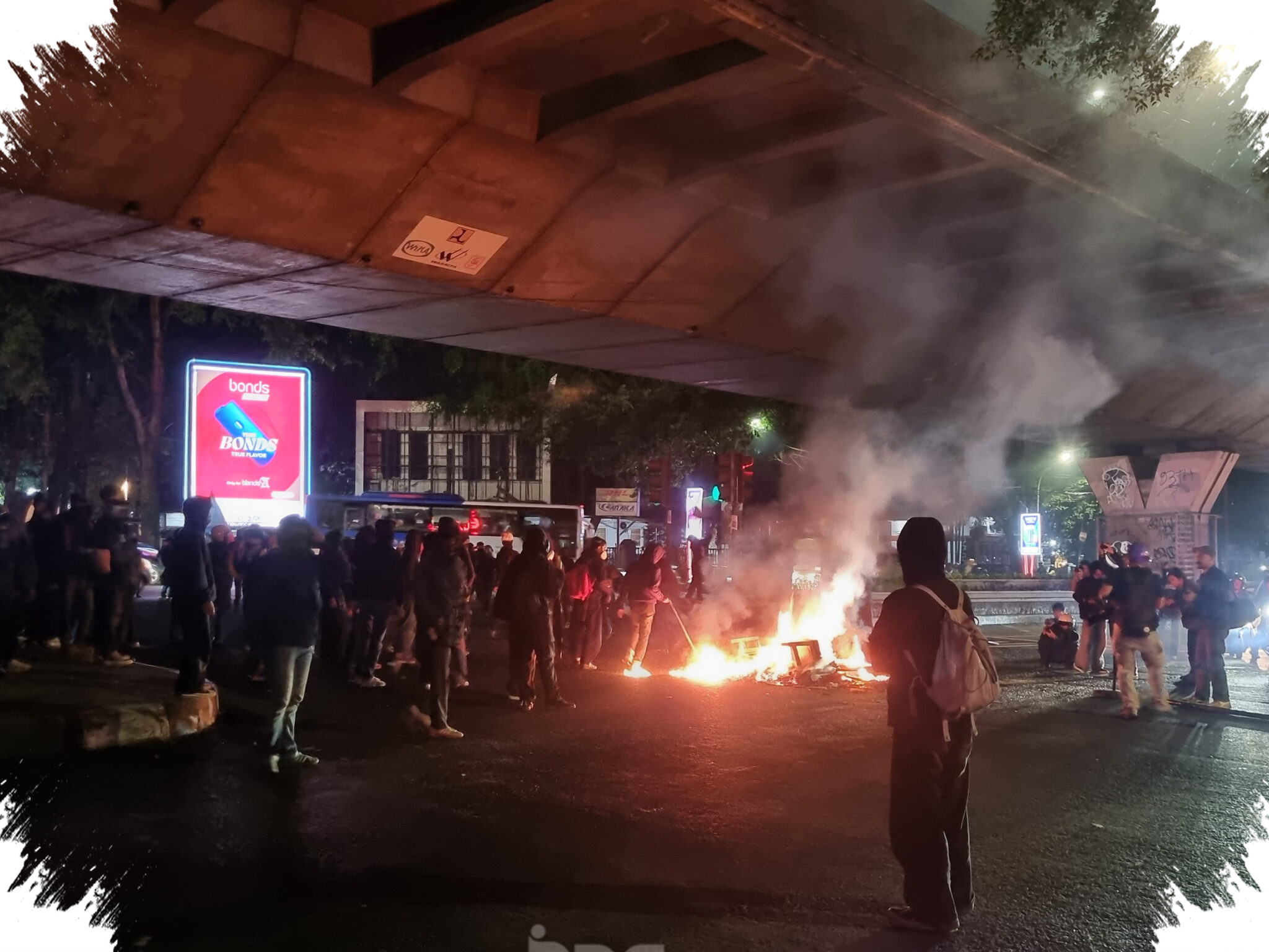 Polda Jabar Telusuri Motif Perusuh Cikapayang, Pos Polisi Dibakar dan Fasilitas Umum Rusak