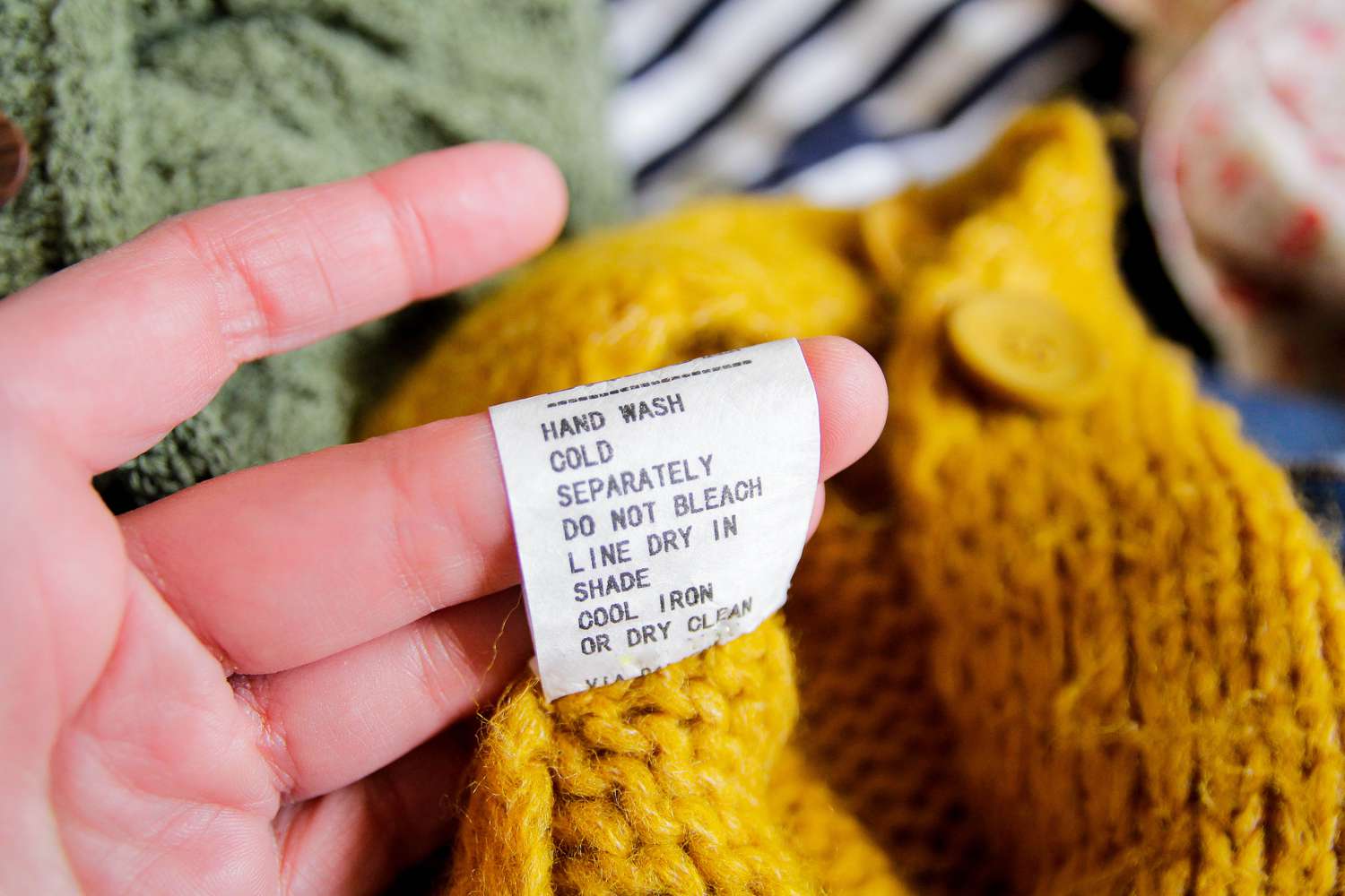 6 Kesalahan Laundry Ini Sering Diabaikan, Baju Favorit Bisa Cepat Menyusut