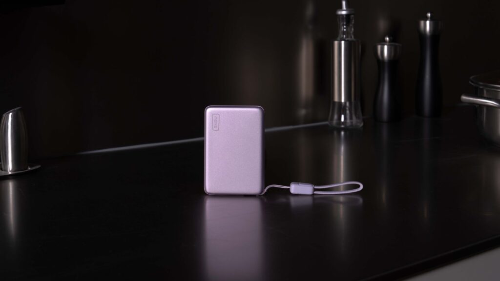 INIU SnapGo Air Naik Kelas, Bodi Aluminium Dan 45W Bikin Powerbank Tipis Ini Serius Menantang