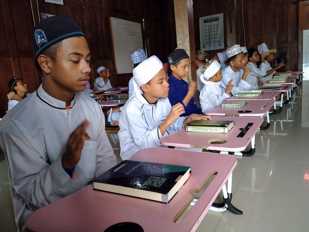 Pendidikan Bahasa Indonesia Terlihat Akrab, Tapi 5 Sisi Ini Sering Diremehkan