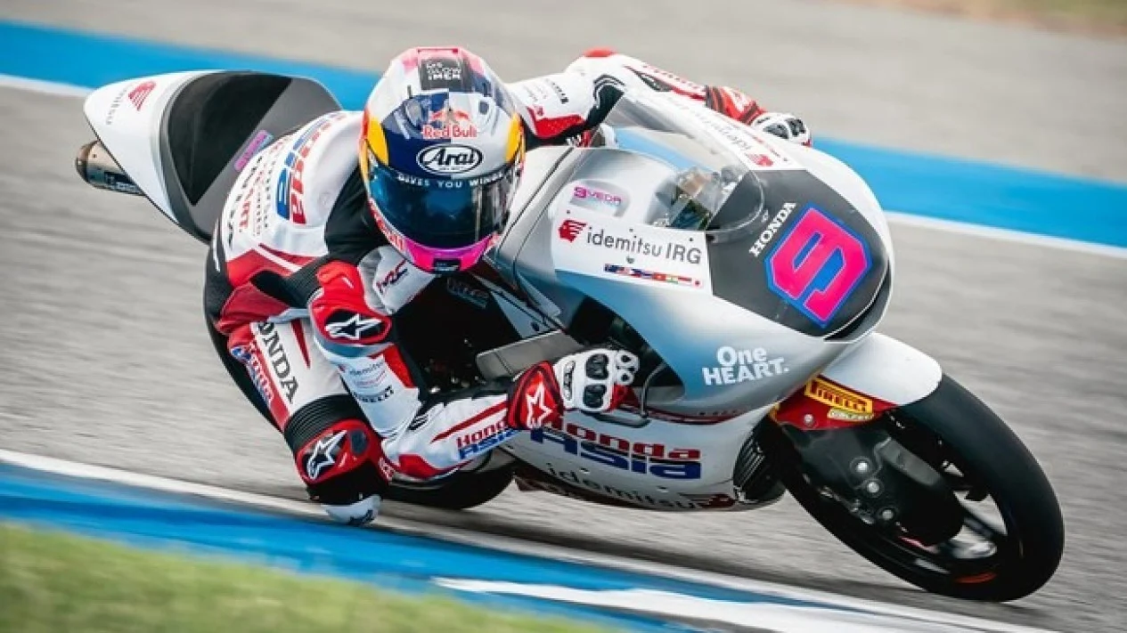 Motor Terbelah Dua, Veda Ega Tembus Lima Besar Moto3 dan McGregor Kembali Ke Oktagon