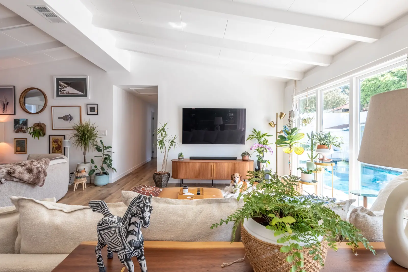 9 Desain Rumah Natural Modern, Terang Tanpa Banyak Lampu dan Lebih Sejuk Tanpa AC
