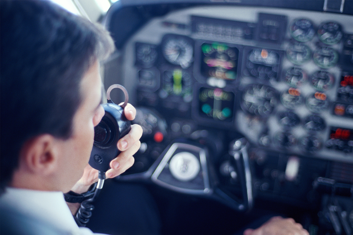 Pilot Ini Kehilangan Kendali, Lalu Mengarahkan Pesawat Hanya Dengan Mesin