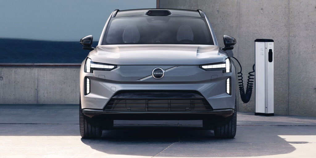 Volvo EX90 Tiba di Indonesia, SUV Listrik Rp 2,55 M Ini Bisa Tempuh 600 Km Sekali Cas