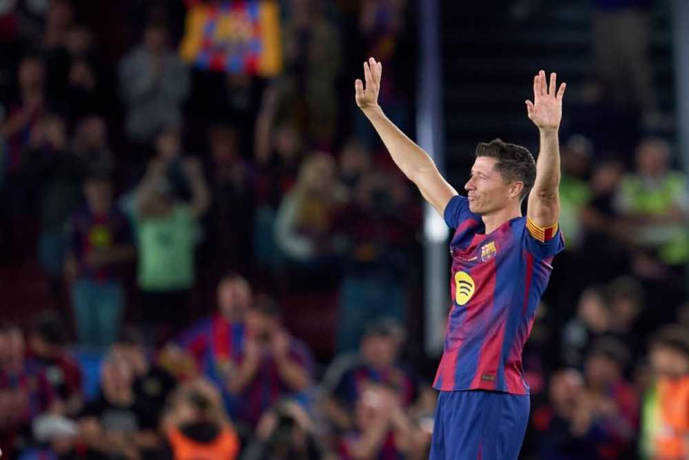 Perpisahan Haru Lewandowski di Camp Nou, Nomor 9 Yang Menutup Masa Sulit Barca