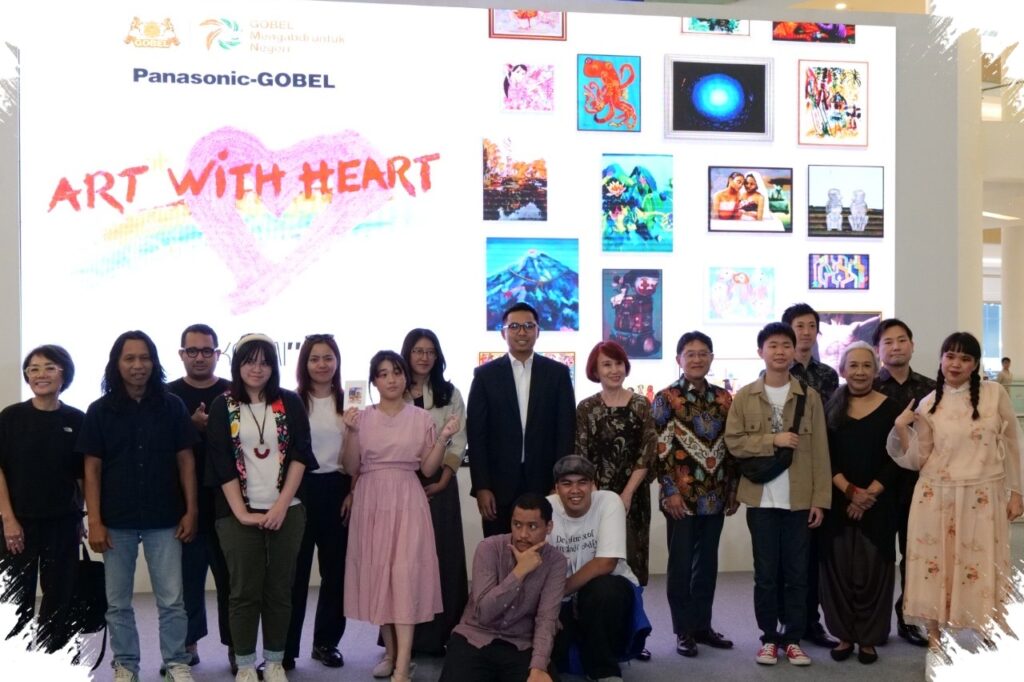 Art With Heart Ubah Atrium Jadi Galeri Sementara, Seniman Difabel Menuju Kemandirian