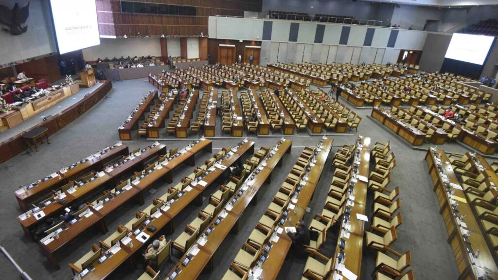 Komisi VII DPR Desak Smelter Strategis Dikebut, Hilirisasi Tak Boleh Mandek Lagi