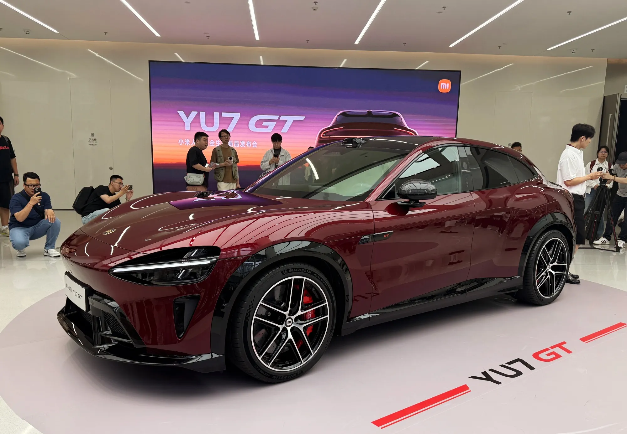 Xiaomi YU7 GT Melompat Ke Kelas Elite, 990 Hp Dan Rekor Nürburgring Sekaligus
