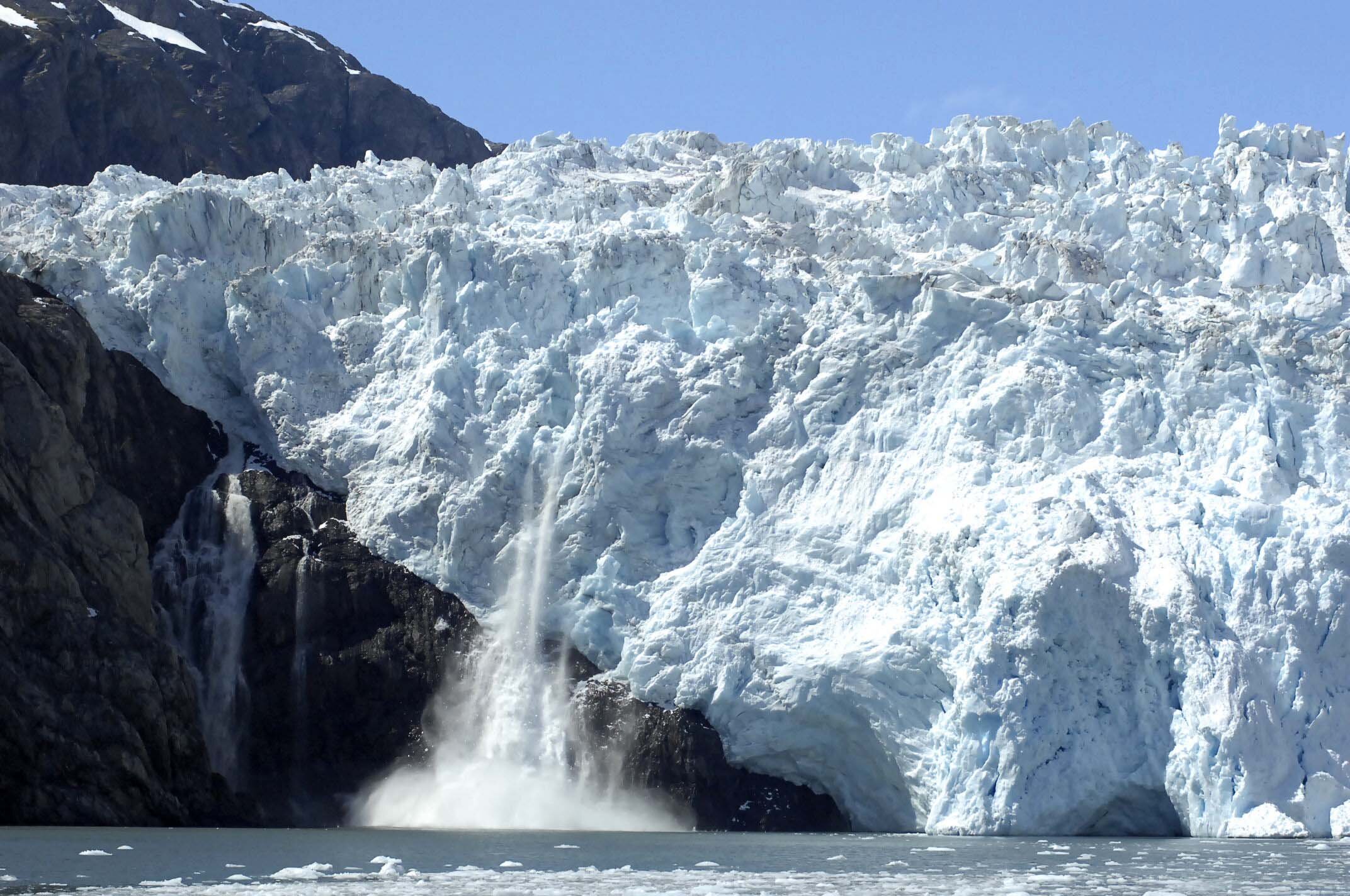 Kenai Fjords Di Alaska, Surga Es Yang Meleleh Dan Mengubah Ekosistem Di Depan Mata