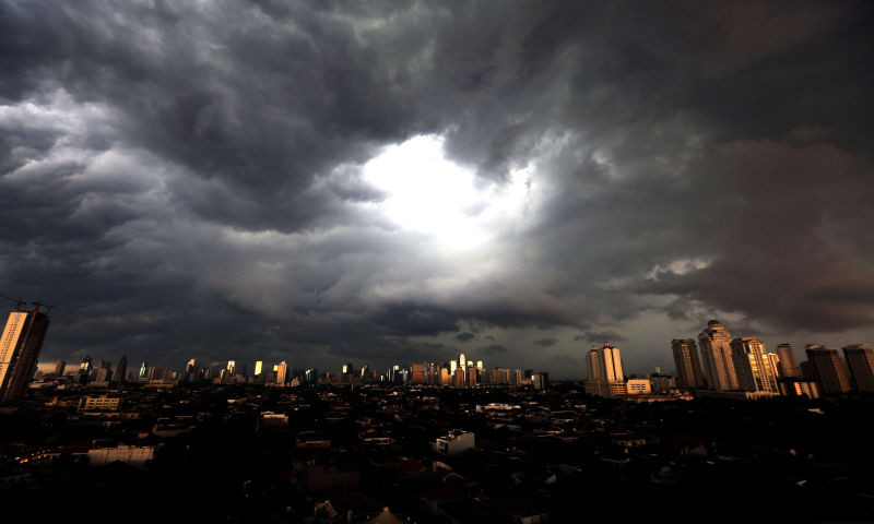 Jateng Masuk Kemarau, Langit Selatan Masih Menyimpan Hujan Lebat Hingga Akhir Mei