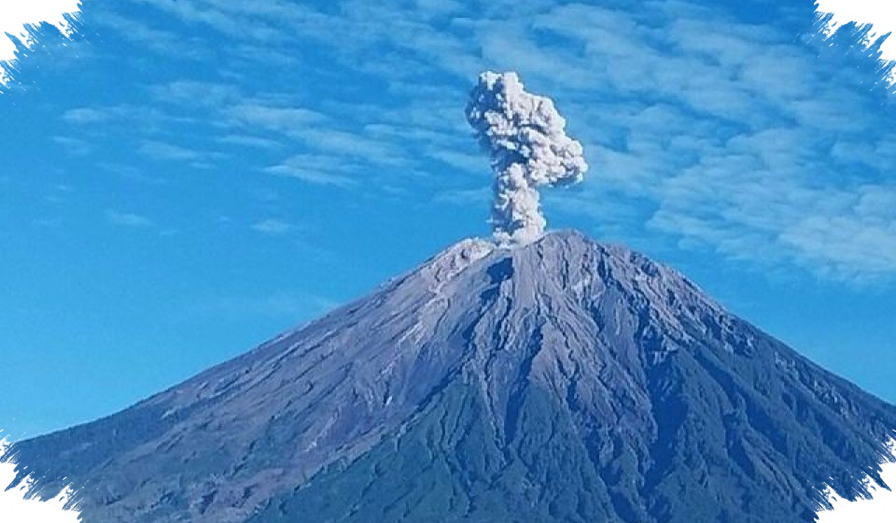 Semeru Erupsi Lagi, Jalur Sungai Ini Jadi Zona Paling Rawan Awan Panas
