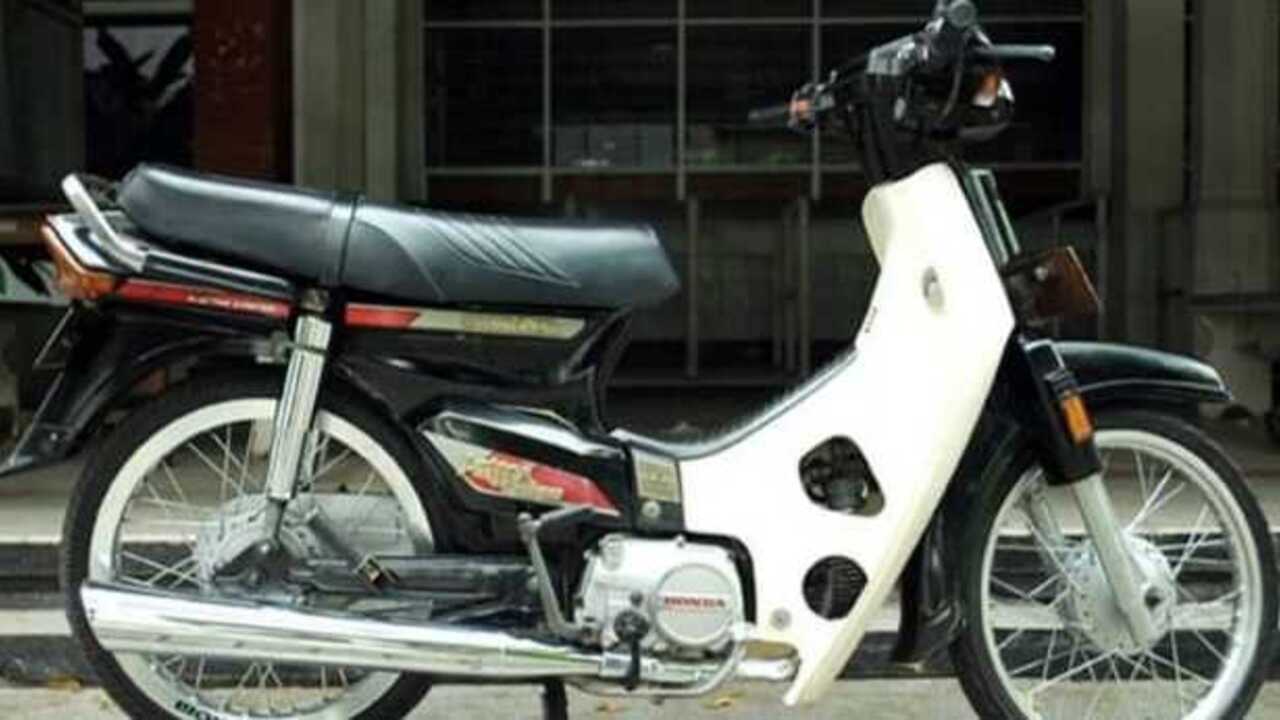 Honda Astrea Prima Diburu Lagi, Iritnya Masih Bikin Motor Baru Kalah Menarik