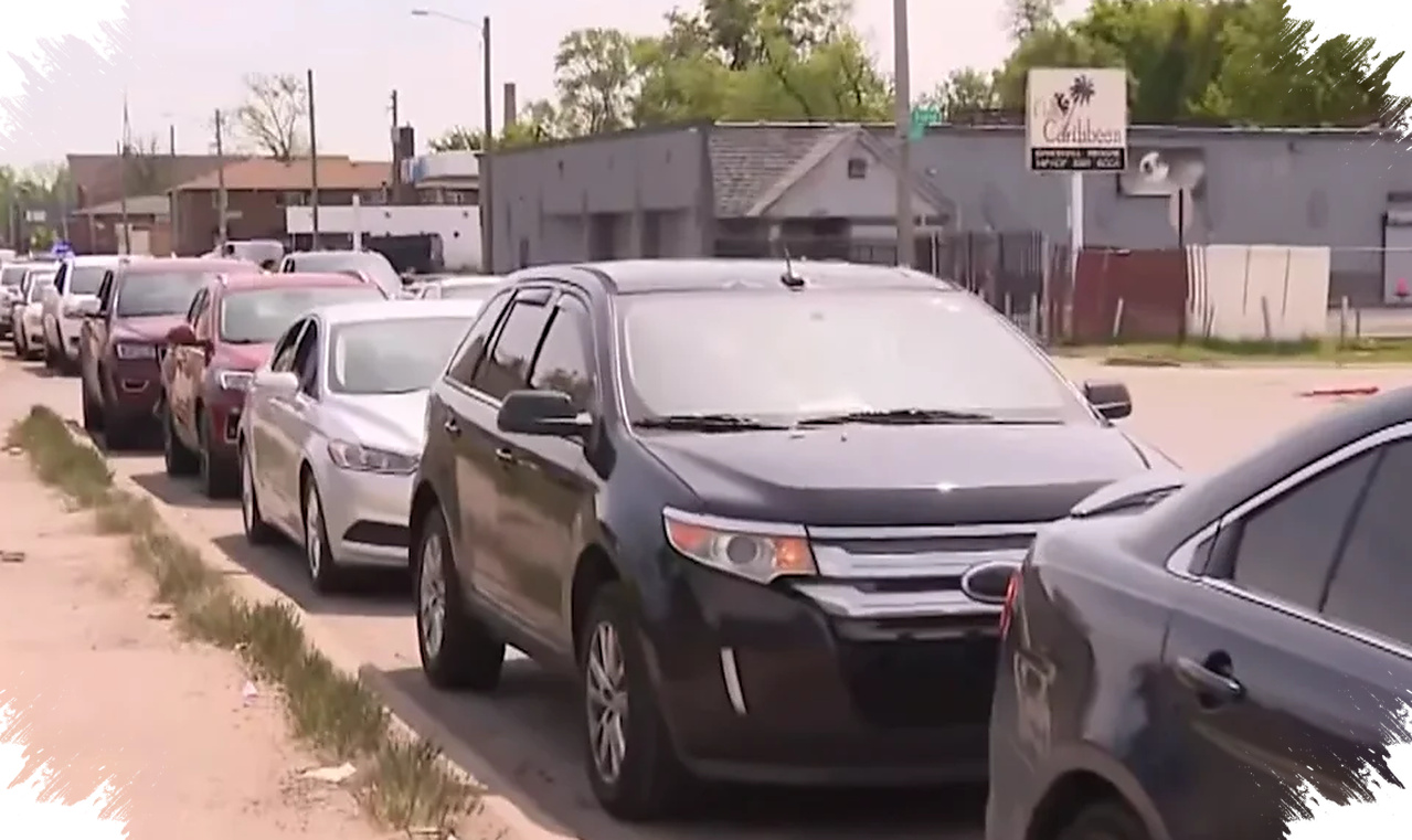 Bengkel Di Detroit Bagi Ganti Oli Gratis Sepekan, Antrean Mengular Sejak Pagi