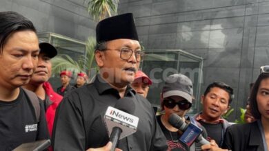 Guntur Romli Sorot Kurban Pakai APBN, Ingatkan Teladan Nabi Muhammad SAW Berkurban Dengan Harta Pribadi