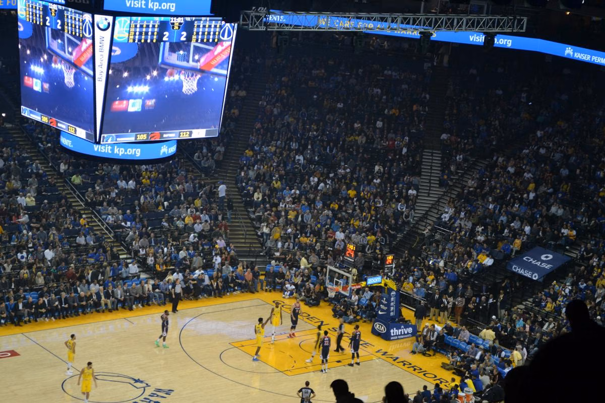 NBA Bukan Cuma Liga Basket, Ini 5 Rahasia Pengaruh Globalnya yang Sulit Ditandingi