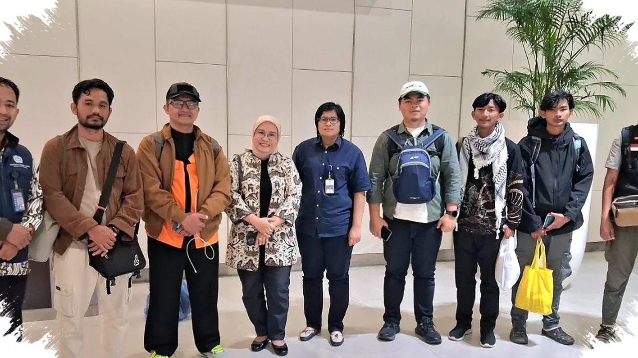 Kemlu Pulangkan 6 Relawan WNI Dari Libya, Misi Gaza Terhenti di Tengah Jalan