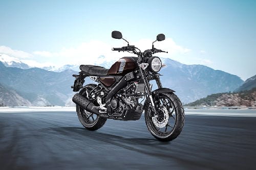Yamaha XSR 155 Tampil Klasik, Tenaganya Galak dan Nyaman Buat Touring Jauh