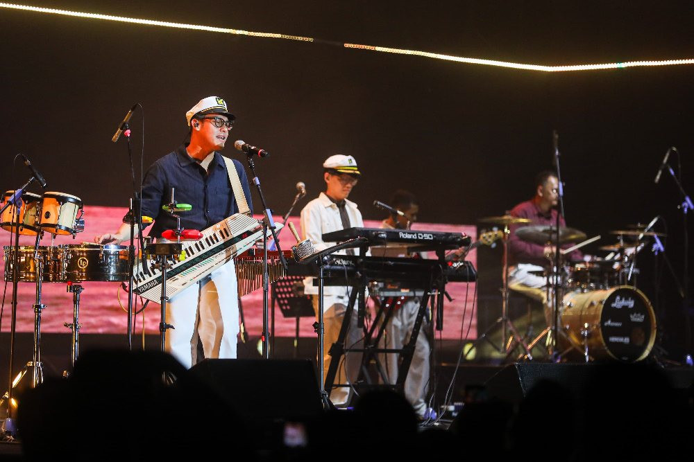 Wijaya 80 Bawa Pop Retro ke Java Jazz, Generasi Muda Ikut Bernyanyi Semua