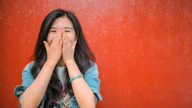 6 Zodiak Paling Humoris, Diam-Diam Paling Jago Mencairkan Suasana