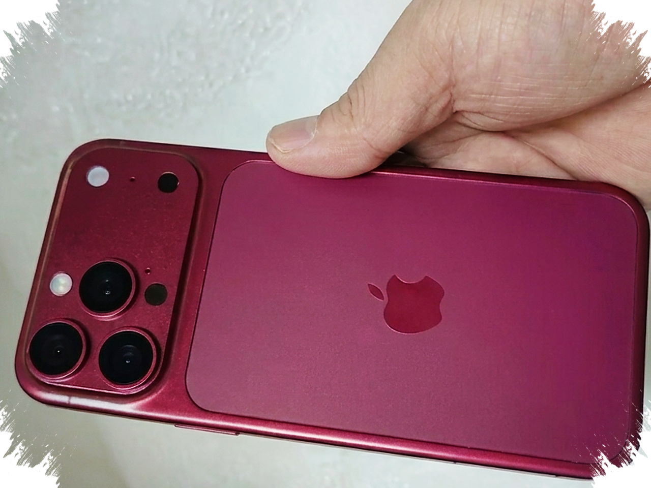 iPhone 18 Pro Muncul Dalam Video Hands-On, Warna Barunya Terlihat Lebih Hidup