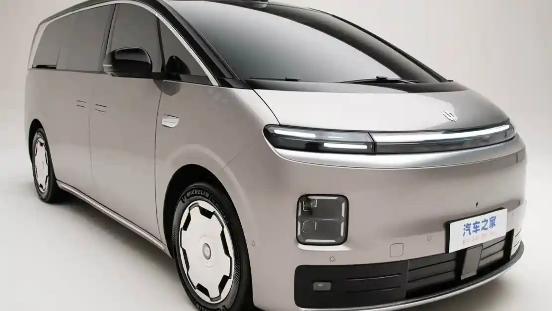 Leapmotor D99 Muncul Dengan 549 dk, MPV Besar Ini Siap Mengganggu Denza D9 dan X9