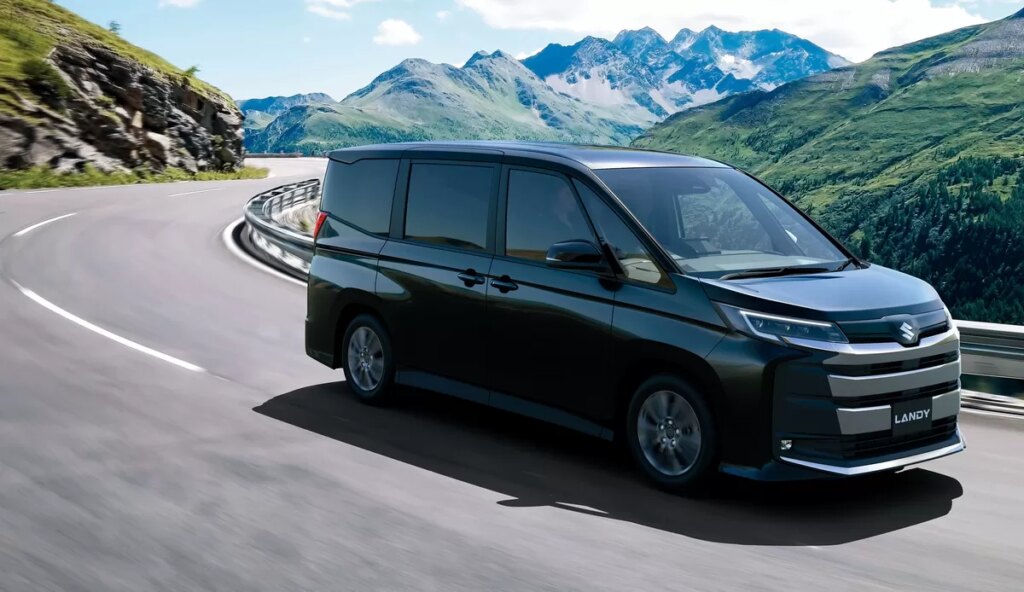 Suzuki Landy Kini Punya 8 Kursi, Rebadge Toyota Noah Makin Masuk Akal Bagi Keluarga besar