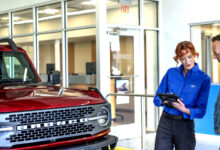 Mobil Di Amerika Makin Tua, Ford Mengubah Servis Jadi Mesin Uang