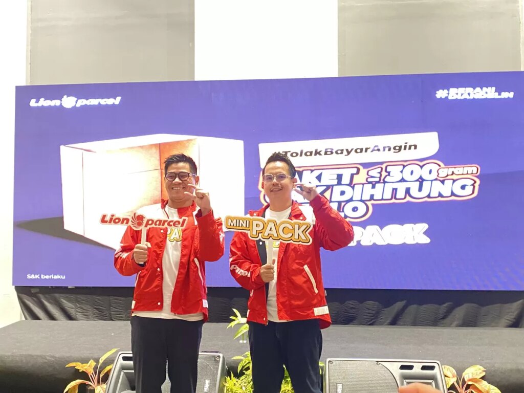 Lion Parcel Lawan Bayar Angin, MINIPACK Bikin Paket 300 Gram Tak Dipaksa 1 Kg