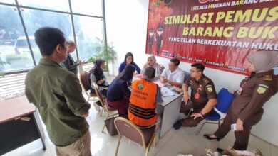 796 Kg Sisik Trenggiling Diselundupkan Lewat Muatan Resmi, Nakhoda Vietnam Diserahkan ke Kejari Cilegon